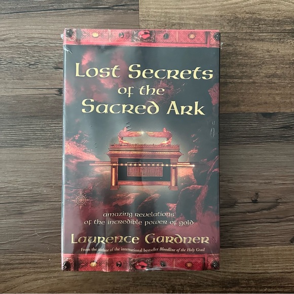 Laurence Gardner Lost Secrets of the Sacred Ark Hardcover Book - Picture 2 of 3